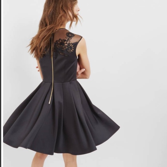 Ted Baker (size 2)
Dollii Embroidered Skater Dress - Picture 2 of 8